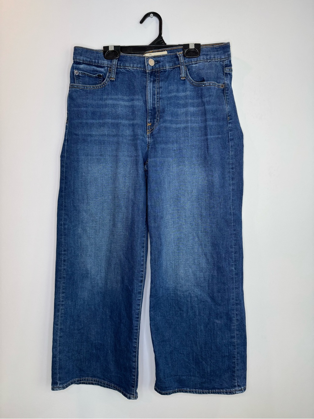 Gap wide leg high rise cropped jeans size 30 R